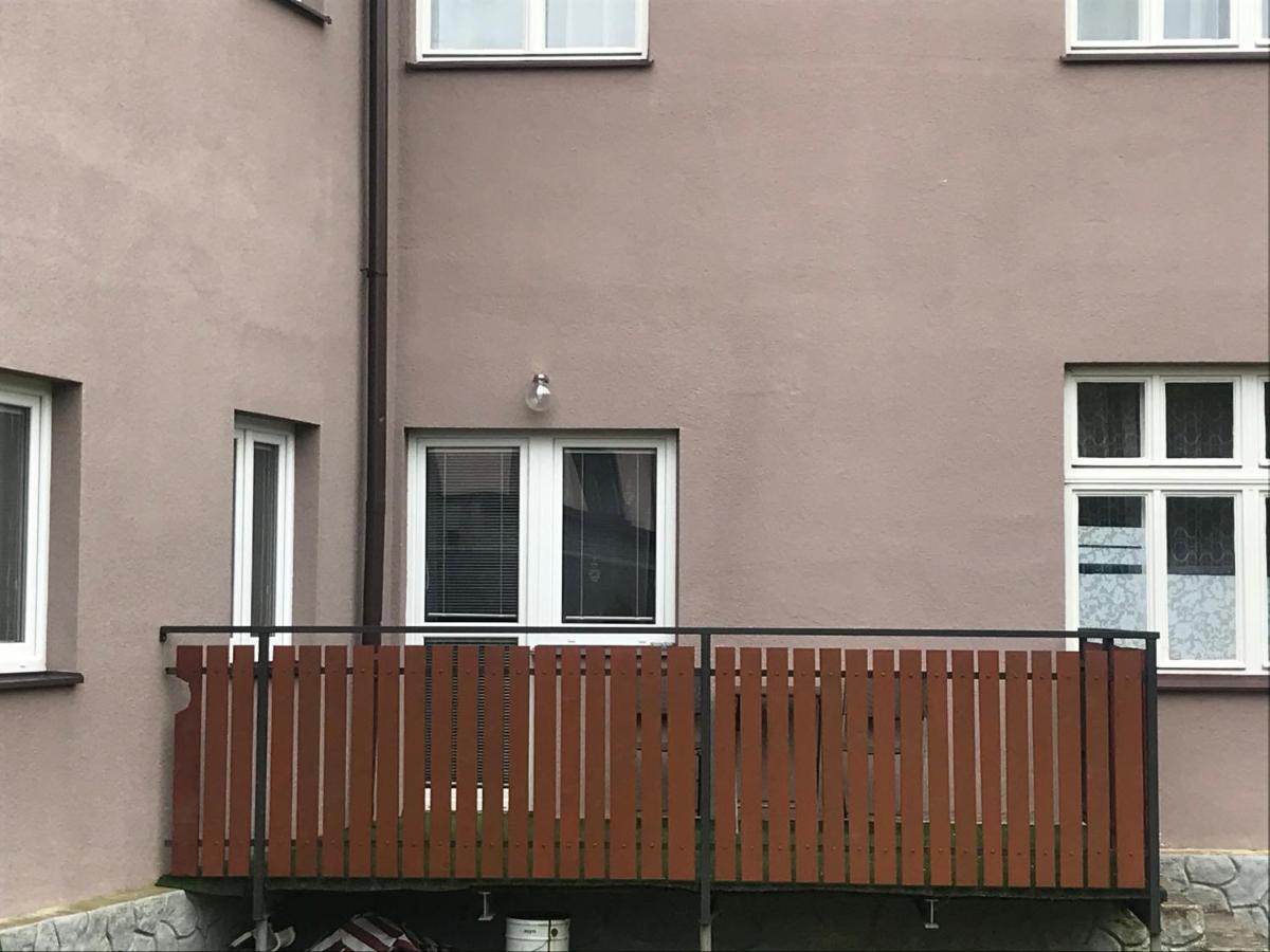 Vila Nikola Králíky Buitenkant foto