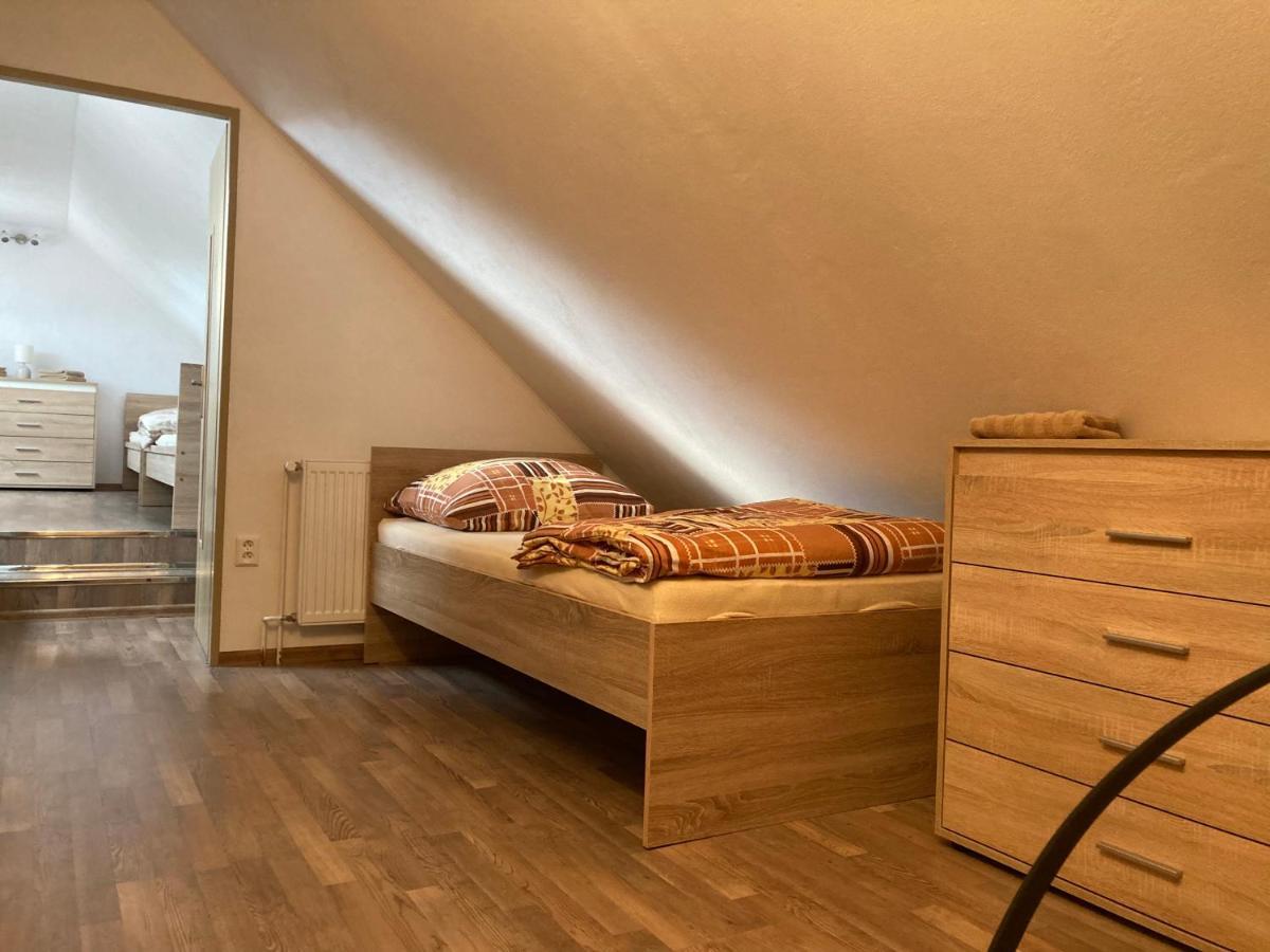 Vila Nikola Králíky Buitenkant foto