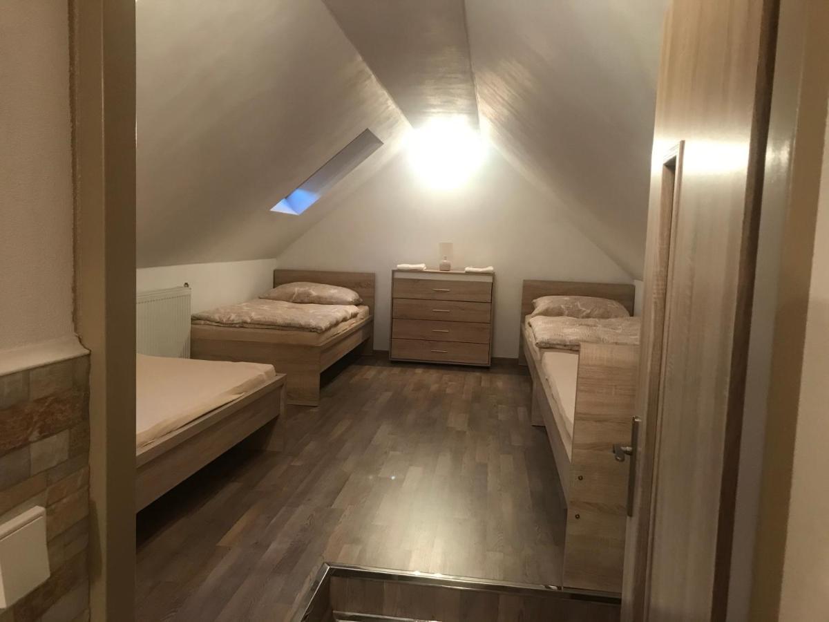 Vila Nikola Králíky Buitenkant foto